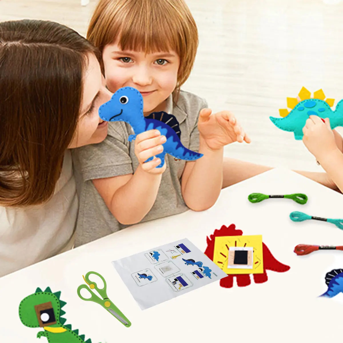 Costura Mágica - Kit de Costura Infantil Montessori